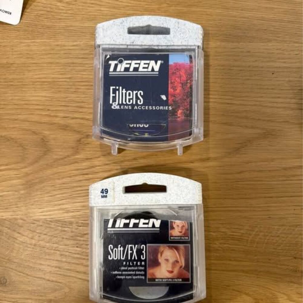 Tiffen Camera Lens Filters 49mm & 52mm Vintage Set
Brand new and unopened in or